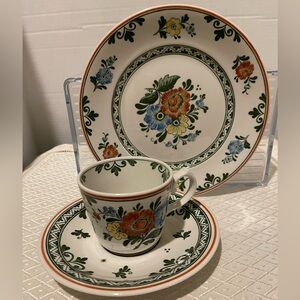 Villeroy & Boch Alt Amsterdam Trio Porcelain Set.